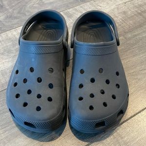 Black crocs